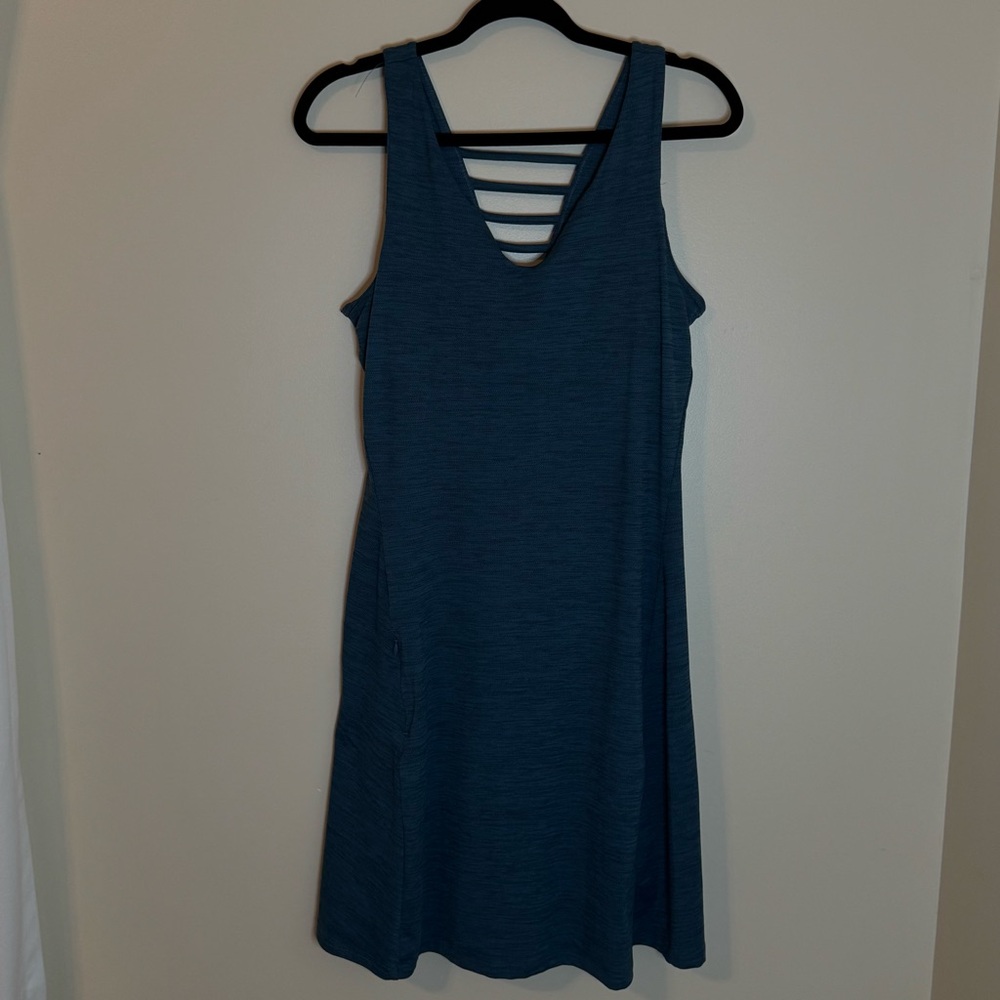 Toad&Co SMU Tech Tomboy Tank Dress Sleeveless Blue Athletic Granola Self Bra M - Picture 3 of 10